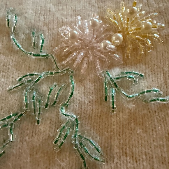 Vintage Women’s Beaded Cardigan Sweater - Picture 11 of 14